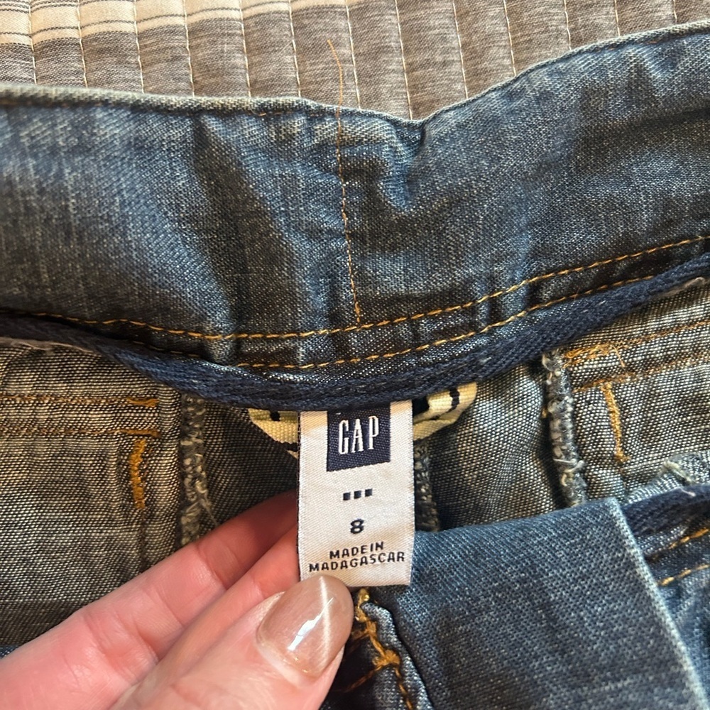 Gap Denim Blue Women's Size 8 Shorts - Picture 4 of 5